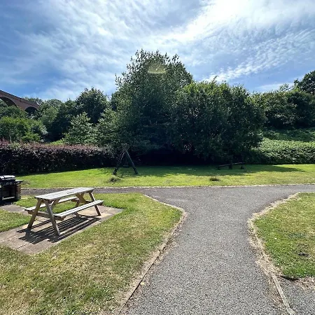 Poppy - River View, Dog Friendly