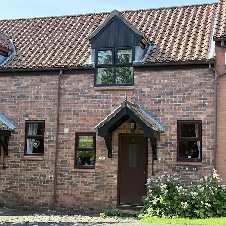 펜션 Poppy - River View, Dog Friendly *